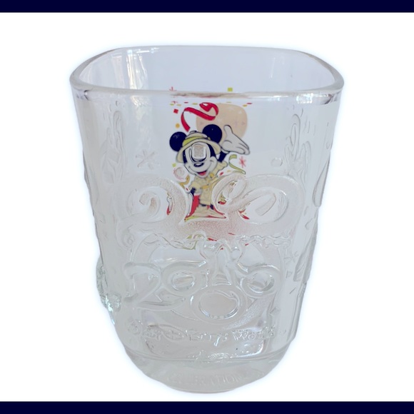 Disney Animal Kingdom 2000 Celebration Glass EUC - Picture 3 of 6